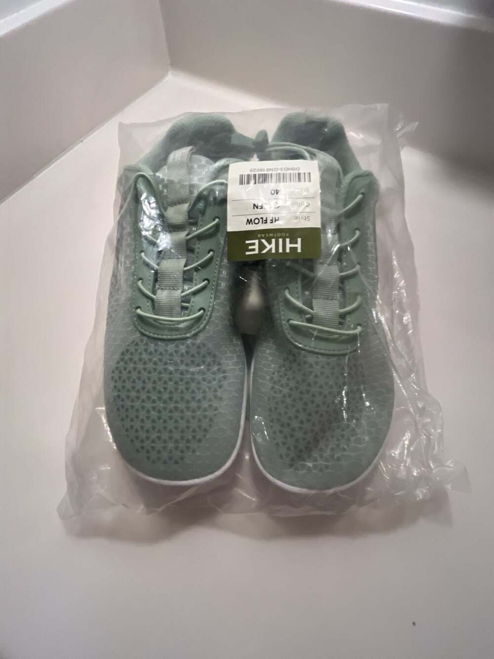 Hike Footwear HF Flow Minimalist Barefoot Shoes Or women size 7- 7.5